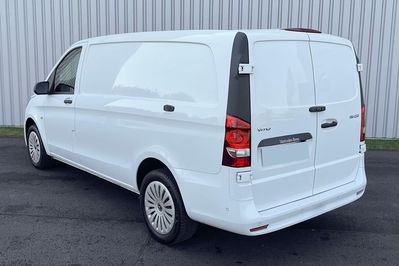 Mercedes Vito Pro 116 CDI Długi AT9