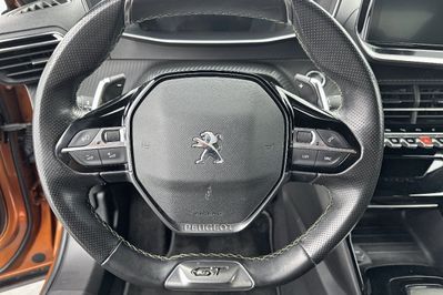 Peugeot 2008 GT 1.5 BlueHDI EAT8