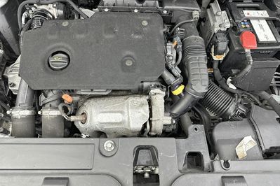 DS DS7 Performance Line 1.5 BlueHDI AT
