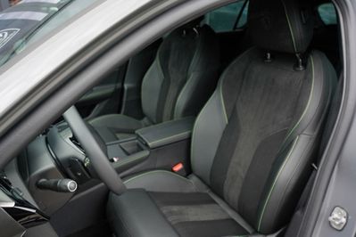 Peugeot 308 GT Exclusive S&S e-DCS6 1.2 mHEV