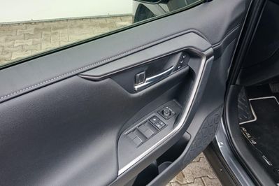 Toyota RAV4 GR Sport 2.5 Hybrid Dynamic Force