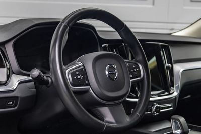 Volvo V60 B4
