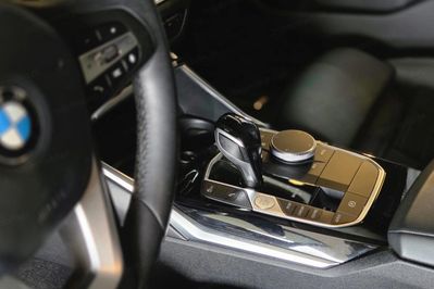 BMW Seria 3 318i Sport Line