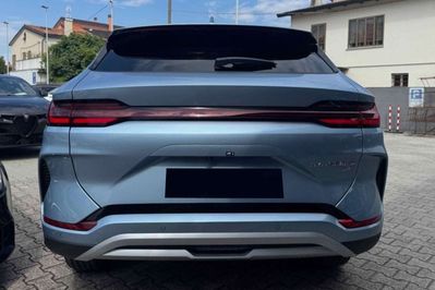 BYD Seal U DM-i  Design AWD