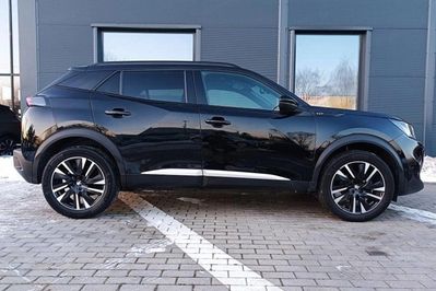 Peugeot 2008 1.2 PureTech GT EAT8
