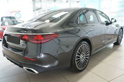 Mercedes Klasa E 220 d 4-Matic AMG
