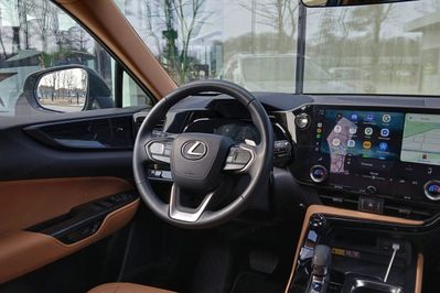 Lexus NX 450h+ Prestige AWD