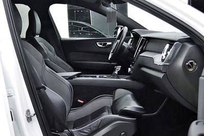 Volvo XC60 B4 B R-Design aut