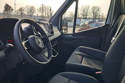 Mercedes Sprinter 317 CDI PRO Długi 9G-Tronic