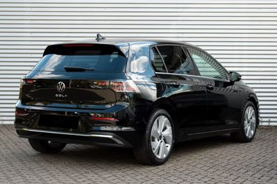 Volkswagen Golf Style 1.5 eTSI DSG