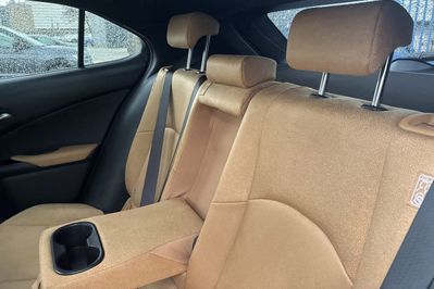 Lexus UX 200 Business