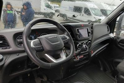 Iveco Daily 70C18 Zabudowa + Tył spanie