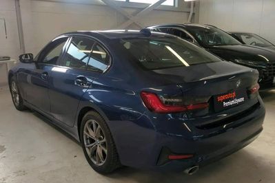 BMW Seria 3 320i Sport Line