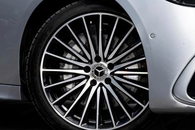 Mercedes Klasa C 220 d 4MATIC AMG Line