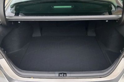 Toyota Camry 2.5 Hybrid Prestige