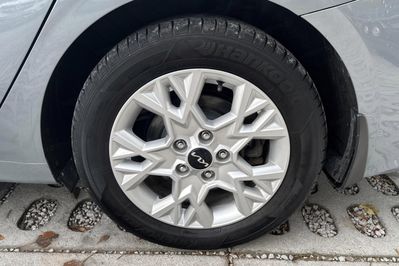 Kia Ceed L 1.5 T-GDI  DCT