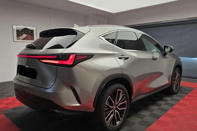 Lexus NX 350h Omotenashi 2.5 Hybrid AWD