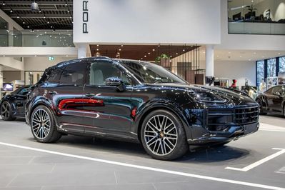 Porsche Cayenne Black Edition
