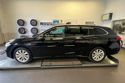Skoda Superb Drive 2.0 TSI DSG