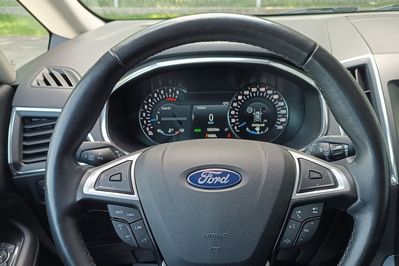Ford S-MAX Hybrid Titanium CVT