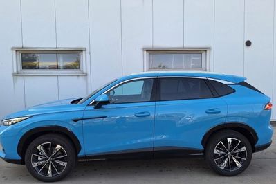 MG HS Exclusive 1.5 AT