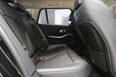 BMW Seria 3 Touring 320d xDrive Sport Line