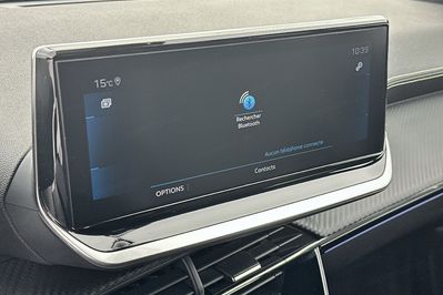 Peugeot 2008 GT 1.2 PureTech EAT8