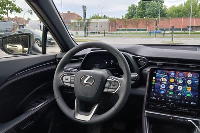 Lexus LBX Hybrid Elegant