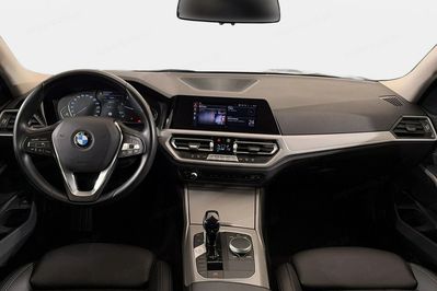 BMW Seria 3 318d mHEV aut