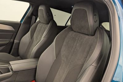 Peugeot 408 GT 1.2 mHEV e-DCS6