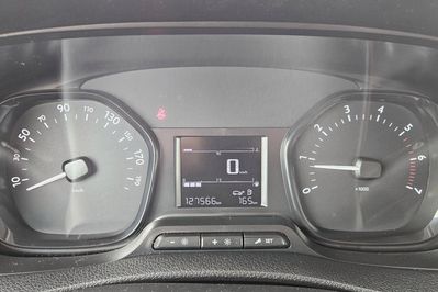 Peugeot Expert L2H1 Zabudowa brygadowa