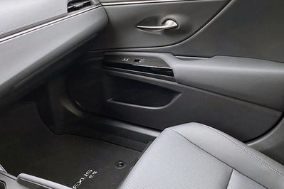 Lexus ES 300h Business Edition 2.5 E-CVT