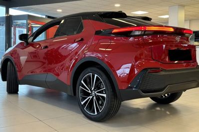 Toyota C-HR Executive 2.0 Plug-in Hybrid Dynamic Force