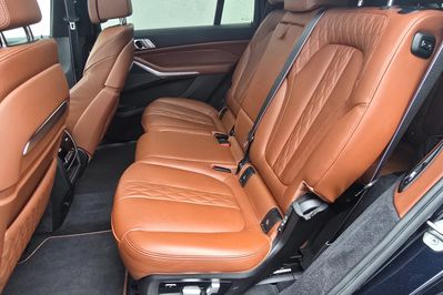 BMW X7 M60i xDrive mHEV sport-aut