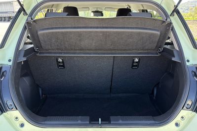 Suzuki Swift Dualjet SHVS Premium Plus CVT