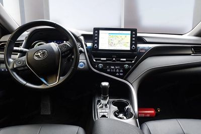 Toyota Camry 2.5 Hybrid Prestige