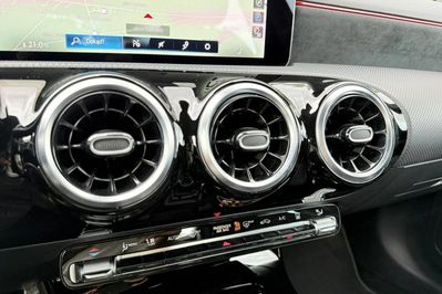 Mercedes Klasa A 200 AMG Line