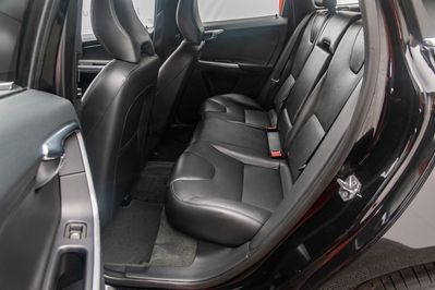 Volvo XC60 D4 Momentum Plus