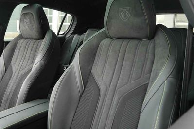 Peugeot 308 GT Exclusive S&S e-DCS6 1.2 mHEV