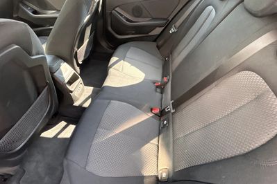 BMW Seria 1 118i Advantage aut