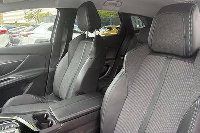 Peugeot 3008 Allure Pack 1.2 PureTech EAT8