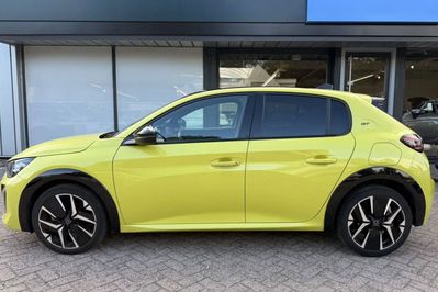Peugeot 208 GT eDCS 1.2 mHEV