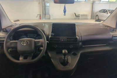 Toyota Proace City Verso D-4D L1H1