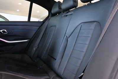 BMW Seria 3 330i xDrive M Sport sport-aut