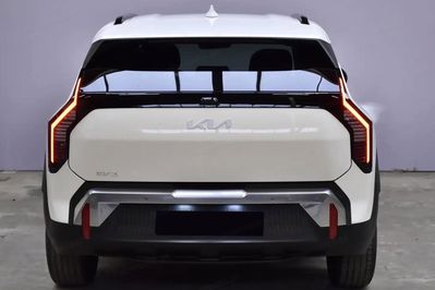 Kia EV3 81.4kWh Earth