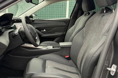 Peugeot 408 1.2 PureTech Allure Pack S&S EAT8
