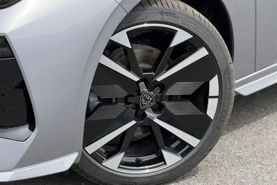 Peugeot 308 GT S&S e-DCS6 1.2 mHEV