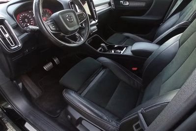 Volvo XC40 B4 B R-Design