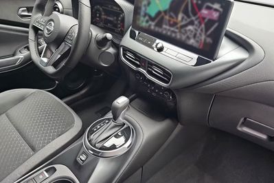 Nissan Juke N-Connecta 1.0 DIG-T
