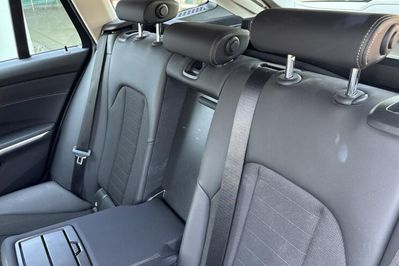 BMW Seria 3 320i Sport Line
